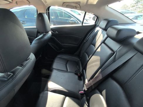 Used 2017 MAZDA MAZDA3 Touring image 14
