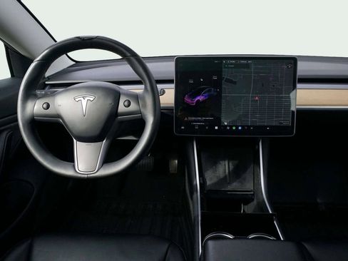 Used 2020 Tesla Model 3 Long Range image 18