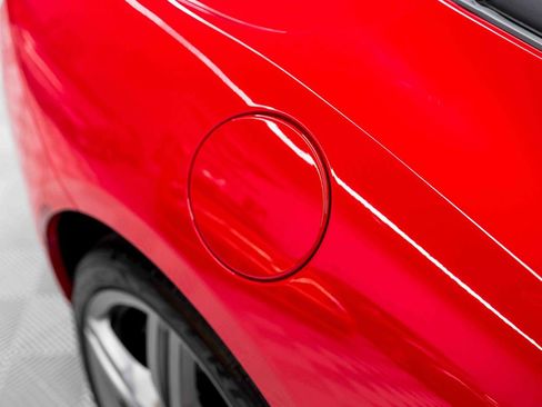 Used 2019 Ferrari Portofino RWD image 31