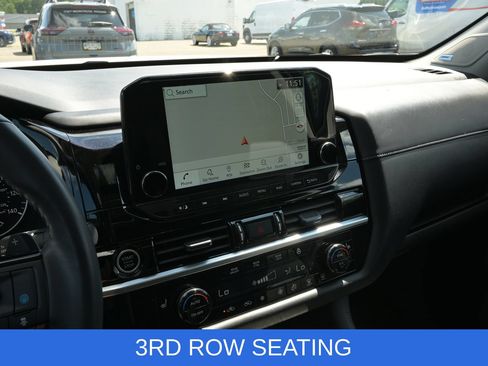 Used 2023 Nissan Pathfinder SL w/ SL Premium Package AWD/4WD image 26