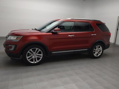 Used 2017 Ford Explorer Limited w/ Equipment Group 301A image 2