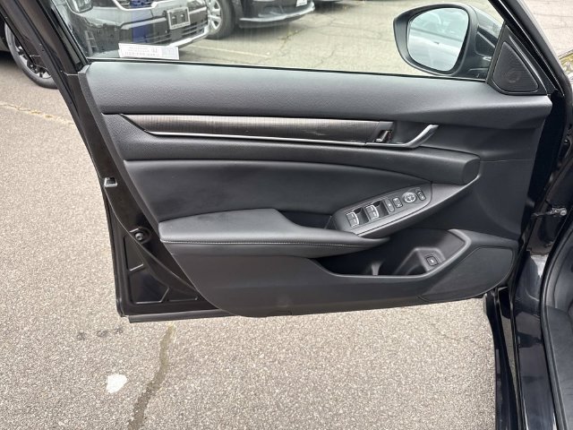 Used 2022 Honda Accord Sport image 13
