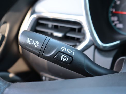 Used 2022 Chevrolet Equinox LS FWD image 21