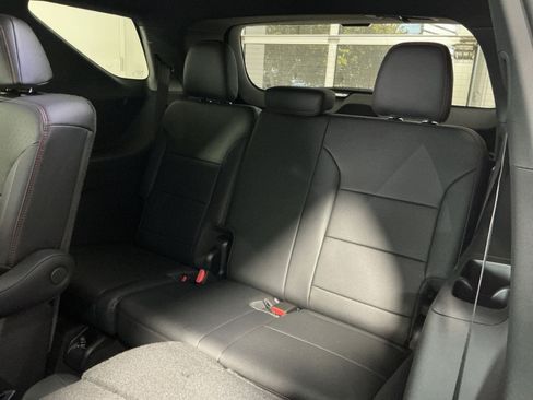 New 2026 Chevrolet Traverse RS w/ LPO, Floor Liner Package FWD image 25