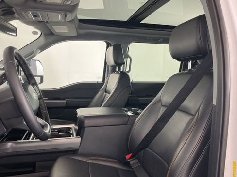 Certified 2025 Ford F350 Lariat w/ Black Appearance Package image 17