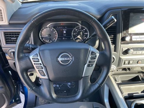 Used 2024 Nissan Titan SV w/ SV Convenience Package image 12