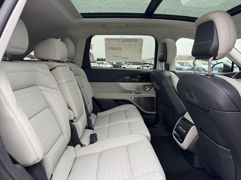 New 2026 Lincoln Nautilus Reserve image 17