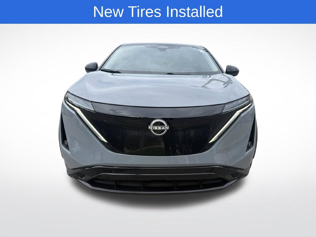 Used 2024 Nissan Ariya AWD image 2