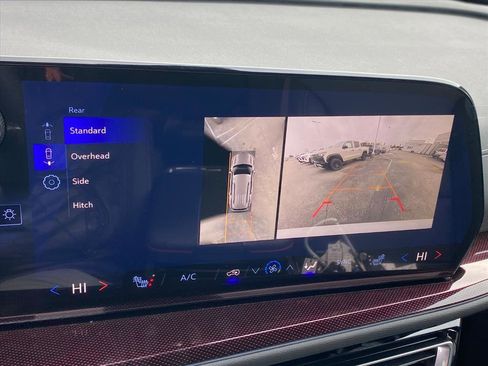 New 2026 Chevrolet Traverse Z71 w/ Driver Confidence Package image 14