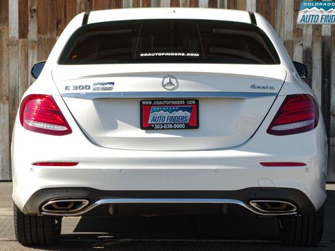 Used 2018 Mercedes-Benz E 300 4MATIC image 5