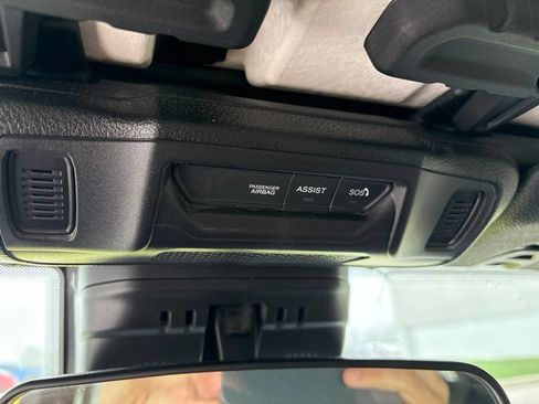 Used 2024 Jeep Wrangler Unlimited Sport AWD/4WD image 31