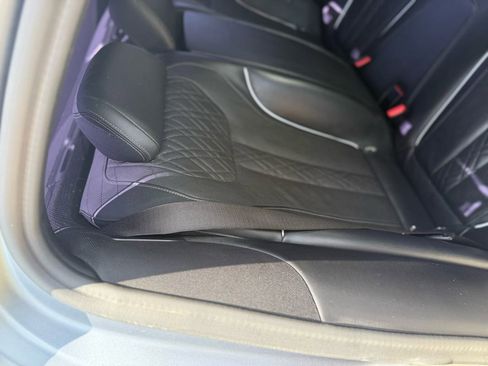 Used 2022 BMW 750i xDrive w/ M Sport Package image 24