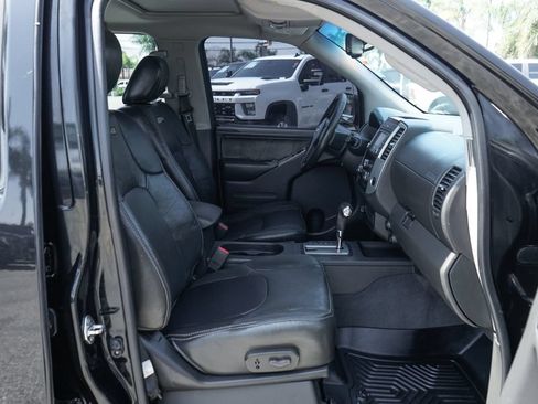Used 2018 Nissan Frontier PRO-4X w/ Pro-4x Luxury Package AWD/4WD image 38