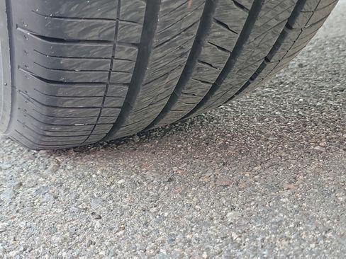 Certified 2025 Hyundai Tucson SE image 32