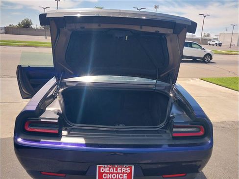Used 2016 Dodge Challenger R/T Scat Pack w/ Leather Interior Group RWD image 7