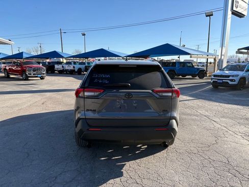 Used 2025 Toyota RAV4 XLE Premium image 6