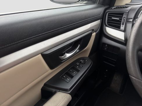 Used 2017 Honda CR-V LX image 25