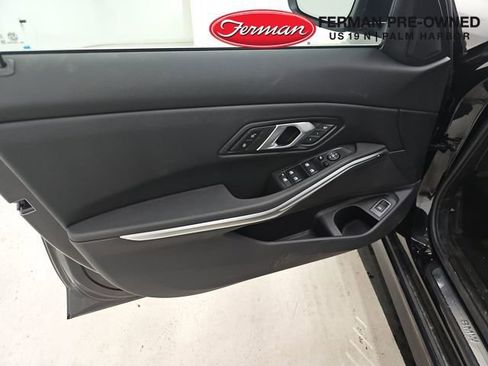 Used 2025 BMW 330i Sedan image 13