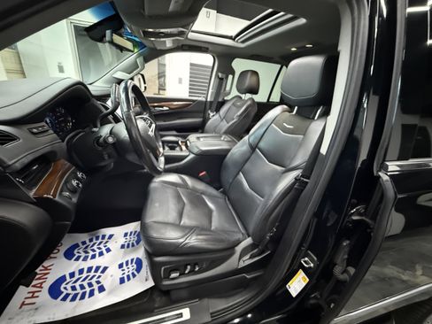 Used 2019 Cadillac Escalade Luxury image 13