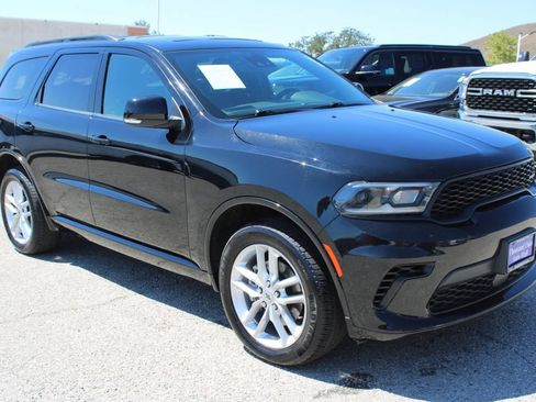 Used 2024 Dodge Durango GT AWD/4WD image 3