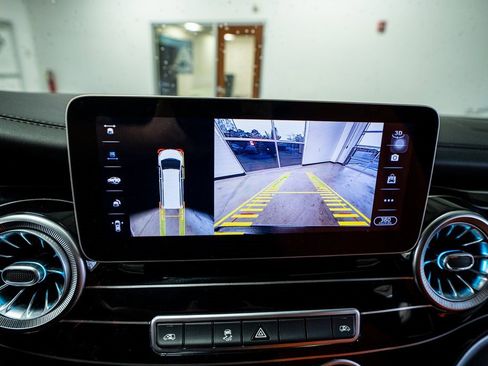 Used 2021 Mercedes-Benz Metris Passenger image 50