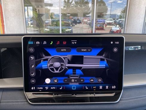 New 2026 Volkswagen Tiguan SE FWD image 28