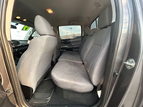 Used 2017 Toyota Tacoma SR5 w/ Tow Package image 26