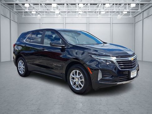 Certified 2024 Chevrolet Equinox LT w/ LPO, Floor Liner Package FWD image 4