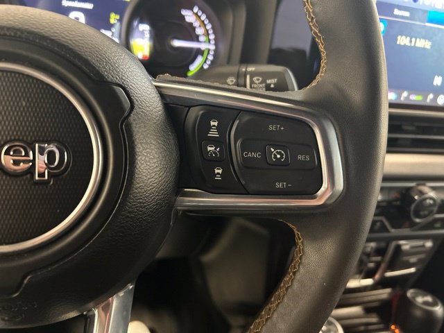 Used 2024 Jeep Wrangler Unlimited Sahara AWD/4WD image 26