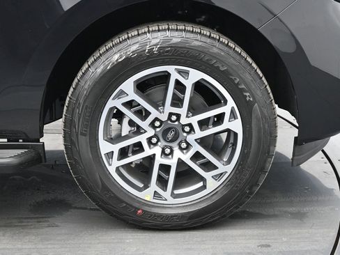 New 2026 Ford Expedition Max Active AWD/4WD image 24