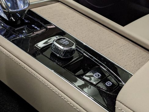 New 2026 Volvo XC90 T8 Plus image 20