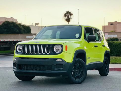 Used 2018 Jeep Renegade Sport w/ Power & Air Group AWD/4WD image 1