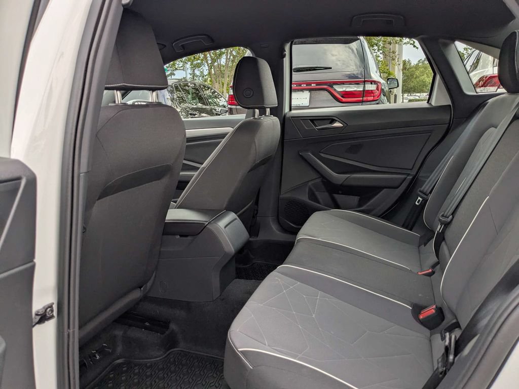 Used 2026 Volkswagen Jetta Sport FWD image 18