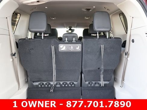 Used 2020 Chrysler Pacifica Touring-L Plus image 20