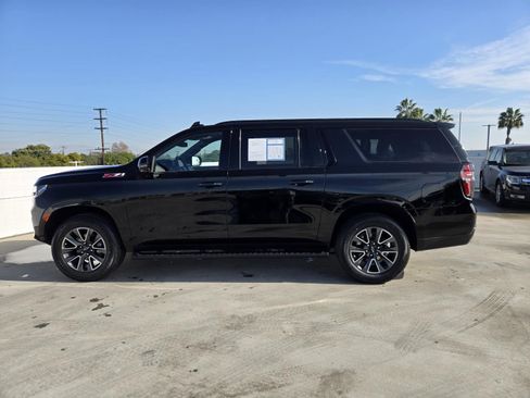 Used 2024 Chevrolet Suburban Z71 w/ Luxury Package image 7