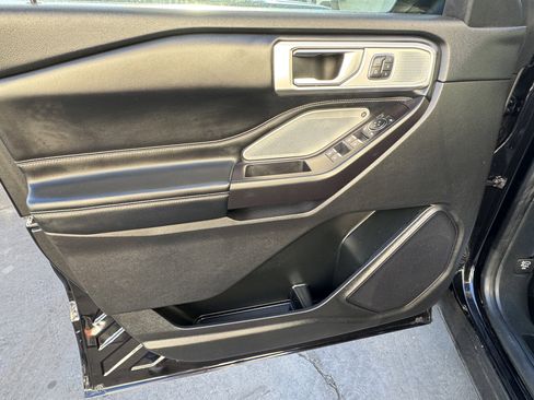 Used 2020 Ford Explorer ST w/ ST Street Pack image 15