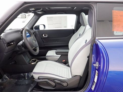 New 2026 MINI Cooper 2-Door Hardtop FWD image 6