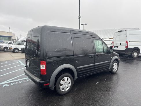 Used 2011 Ford Transit Connect XLT image 3