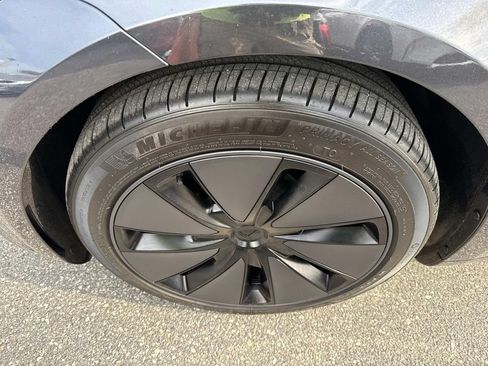 Used 2025 Tesla Model 3 Long Range RWD image 11
