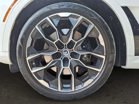 Certified 2023 BMW X7 M60i w/ Executive Package image 8