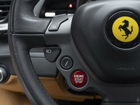 Used 2016 Ferrari 488 GTB Base image 21