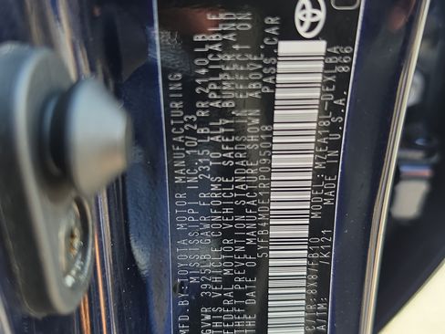 Used 2024 Toyota Corolla LE FWD image 31