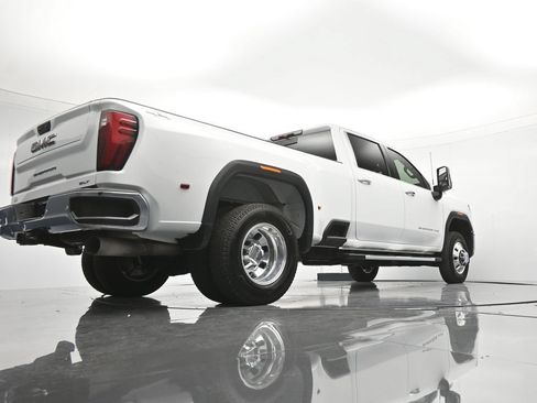 Used 2024 GMC Sierra 3500 SLT w/ SLT Premium Package AWD/4WD image 44