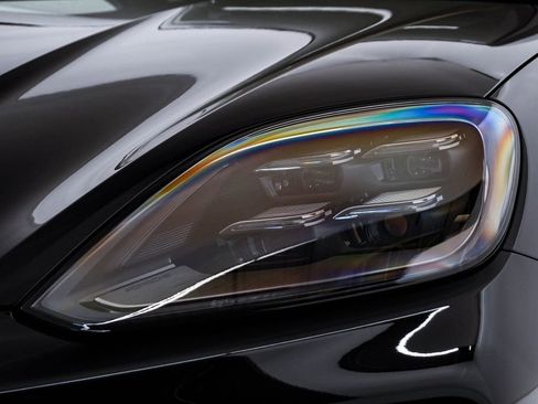 New 2026 Porsche Cayenne image 7