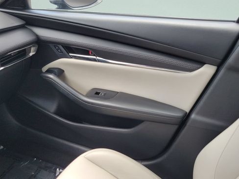 Used 2023 MAZDA MAZDA3 s FWD image 13