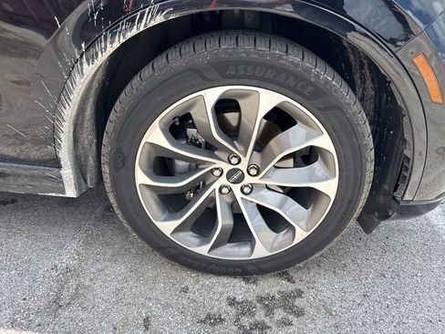 Used 2021 Lincoln Aviator Grand Touring w/ Equipment Group 302A AWD/4WD image 3