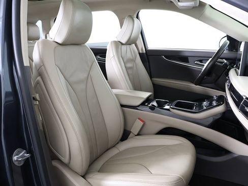 Used 2022 Lincoln Nautilus Reserve image 35