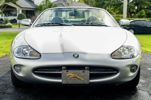 Used 2000 Jaguar XK8 Convertible RWD image 12