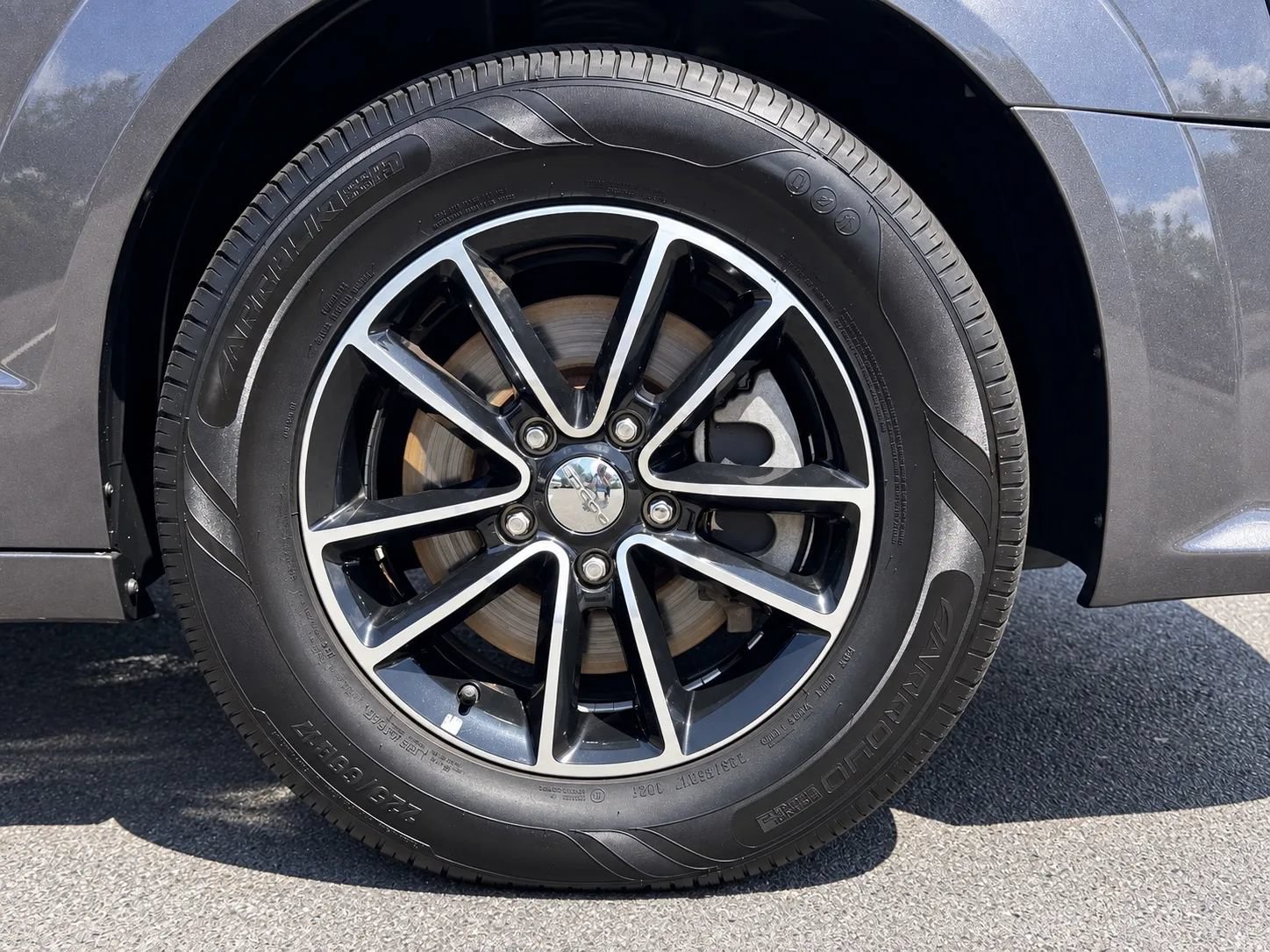 Used 2019 Dodge Grand Caravan GT FWD image 4
