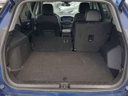 Used 2023 GMC Terrain SLT image 26